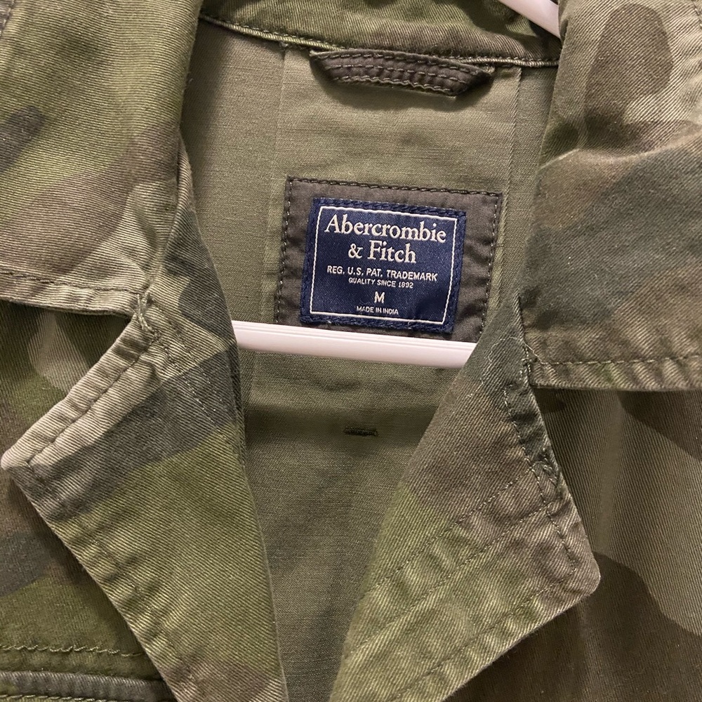 Abercrombie camo utility jacket - Picture 2 of 4